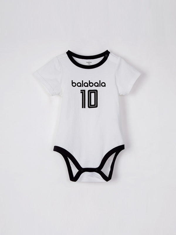 baby bodysuit with wording print