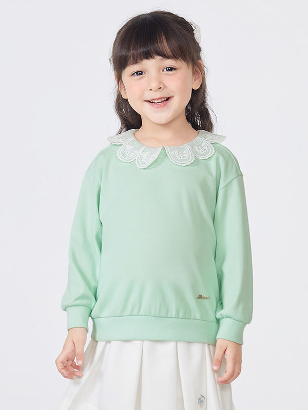 blouse with dantel collar