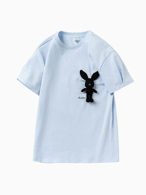 t-shirt with patch